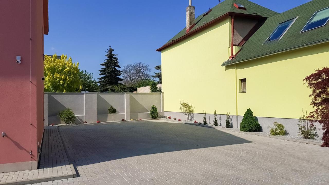 Apartment De Luna Prague Exterior photo